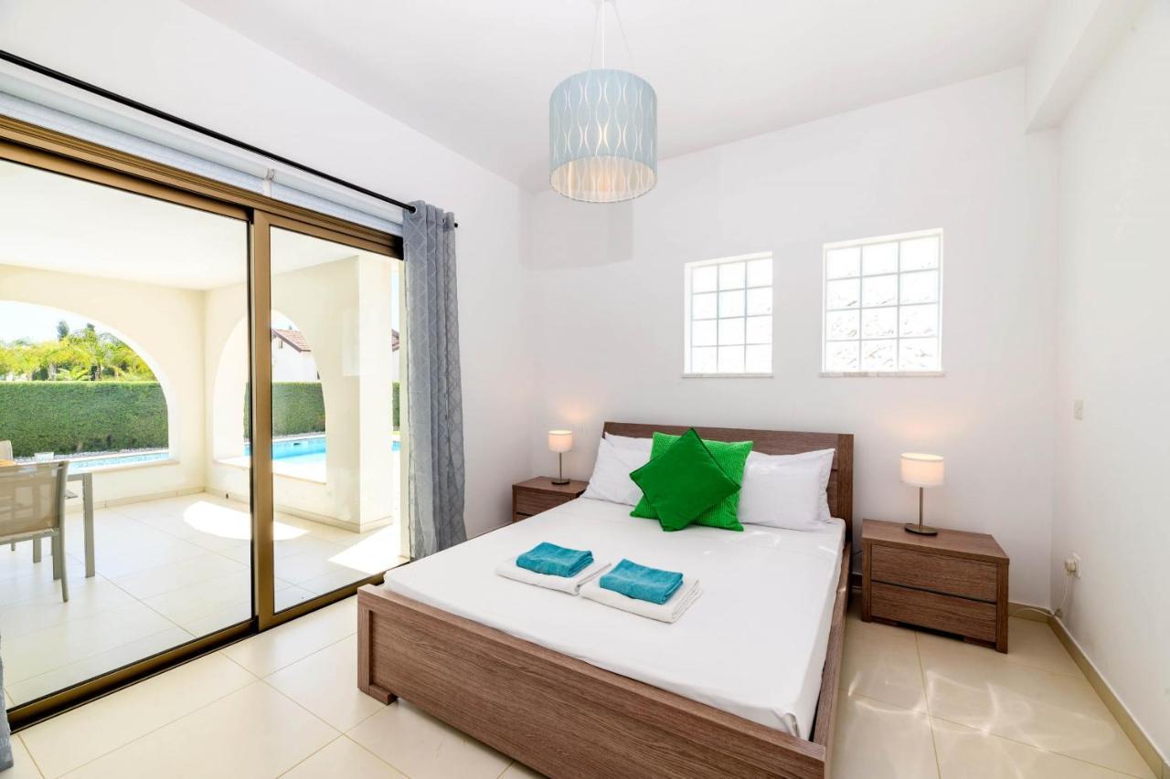 Kymma Villa #16 아이아 나파 외부 사진